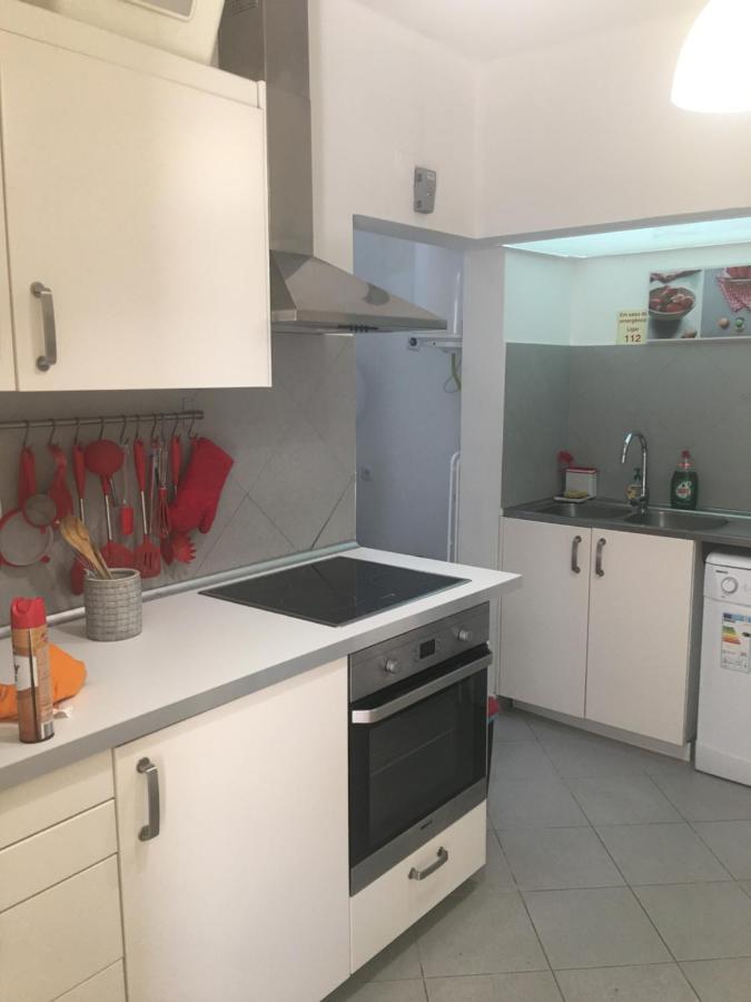 3 Bedroom Town House - Historic Centre Of Cascais. 100 Mts From The Beach And Centre Of Cascais Ngoại thất bức ảnh